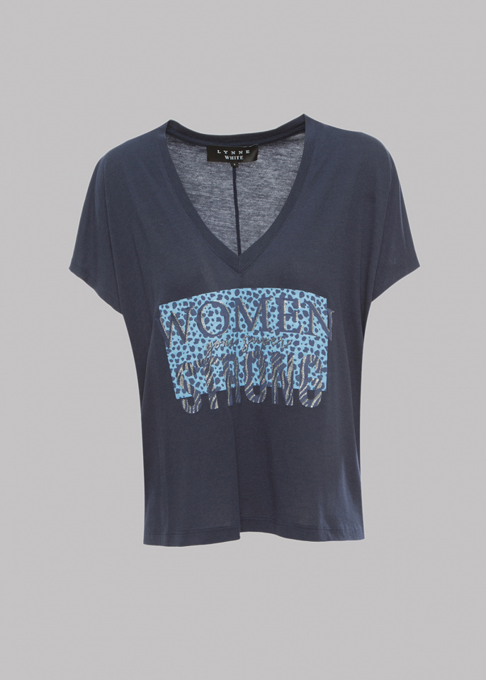 Κοντομάνικη μπλούζα με τύπωμα "WOMEN gone super STRONG"
